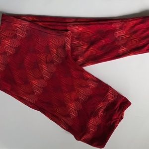 Red Lularoe TC leggings